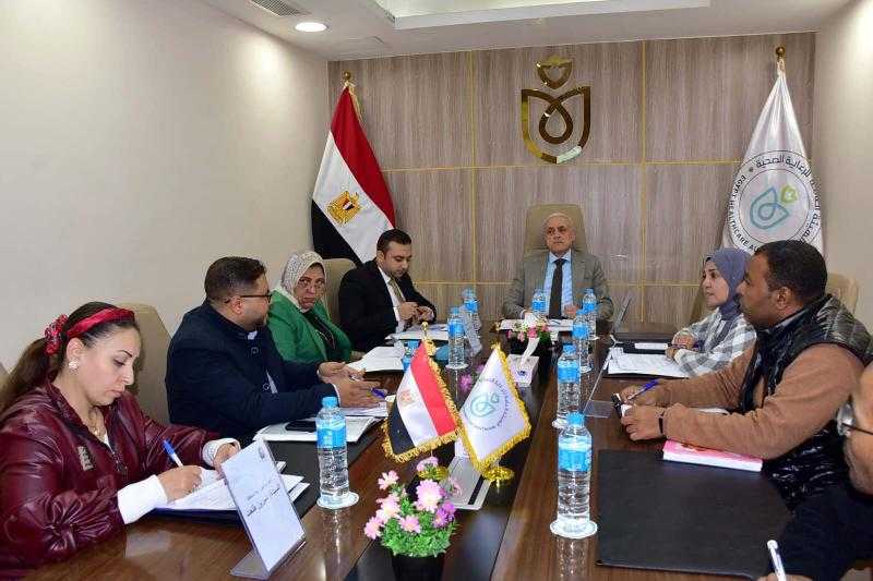 محافظ الأقصر يشارك في أول اجتماع للمجلس الصحي لهيئات القطاع الطبي