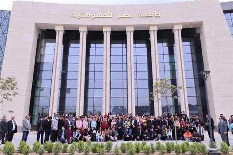 طلبة بـ«مصر للمعلوماتية» يحولون دروس الأحياء إلى ألعاب تعليمية