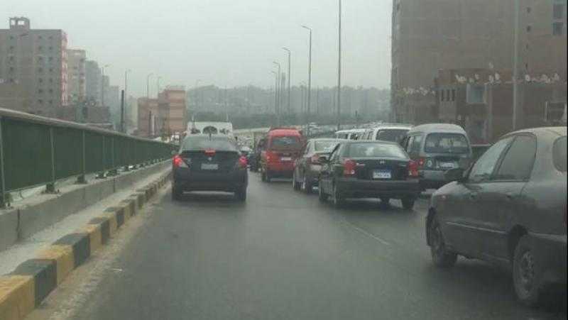 أمطار خفيفة وشبورة وكثافات.. الحالة المرورية على الطرق والمحاور