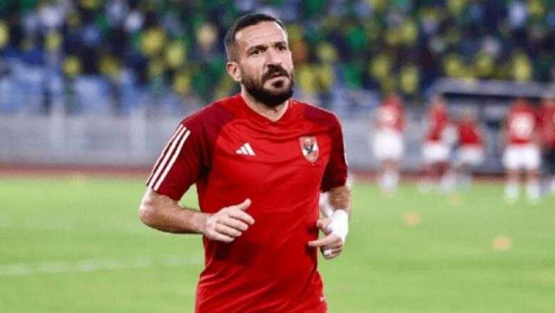 ياهنانا ياسعدنا.. إمام عاشور يهنئ معلول بتجديد قيده مع الأهلي