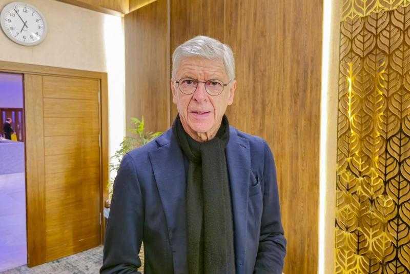 أرسين فينجر يعطي إشارة البدء لمشروع المواهب الذي يتبناه الاتحاد المصري لكرة القدم