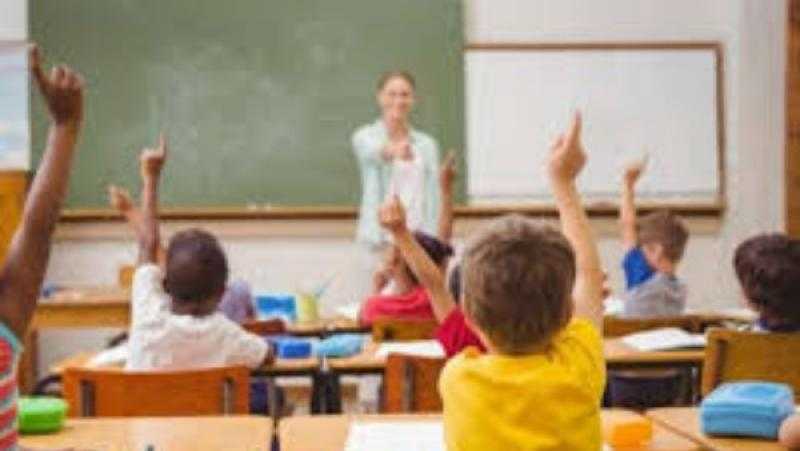 من المنزل إلى المدرسة.. كيف تجعل طفلك يحب الدراسة؟