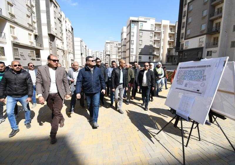 وزير الإسكان يتابع مشروعات المرافق بالقاهرة الجديدة.. ويتفقد ”سكن مصر” بـ”أرض المعارض”