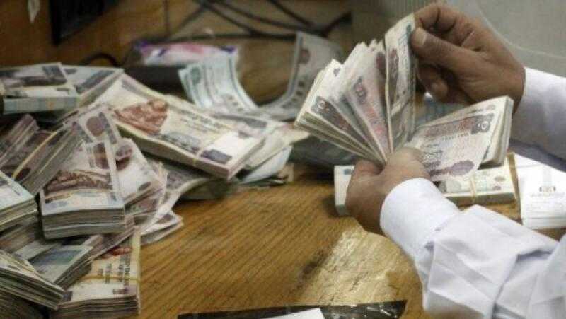 القومي للأجور: خفض الفائدة 3% يفتح المجال لزيادة الرواتب