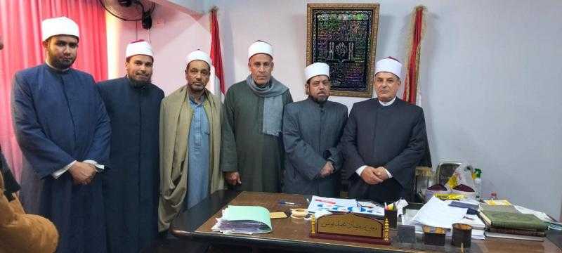وكيل أوقاف كفر الشيخ يناقش سبل تعزيز الانضباط الإداري والدعوي