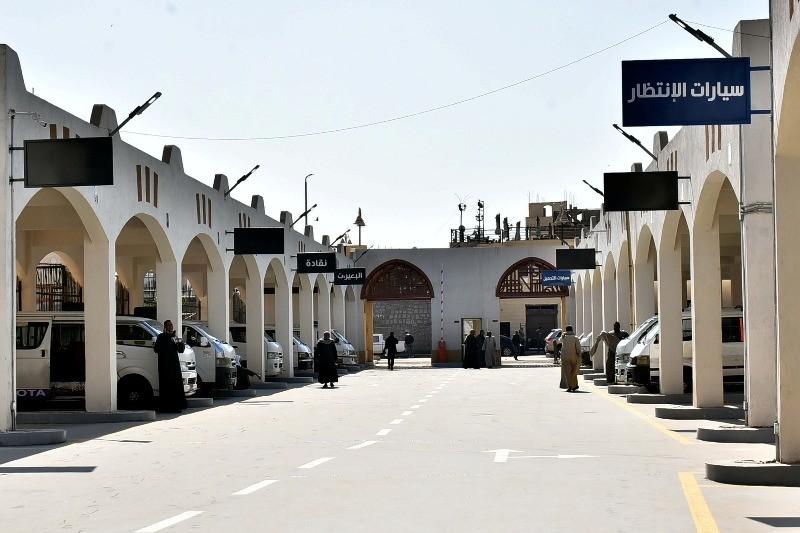 تفاصيل افتتاح موقف القرنة الجديد ومحافظ الأقصر يعلن بدء تشغيله