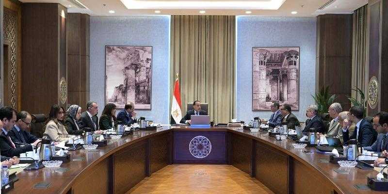 رئيس الوزراء يتابع جهود تحسين مناخ الاستثمار وجذب المستثمرين