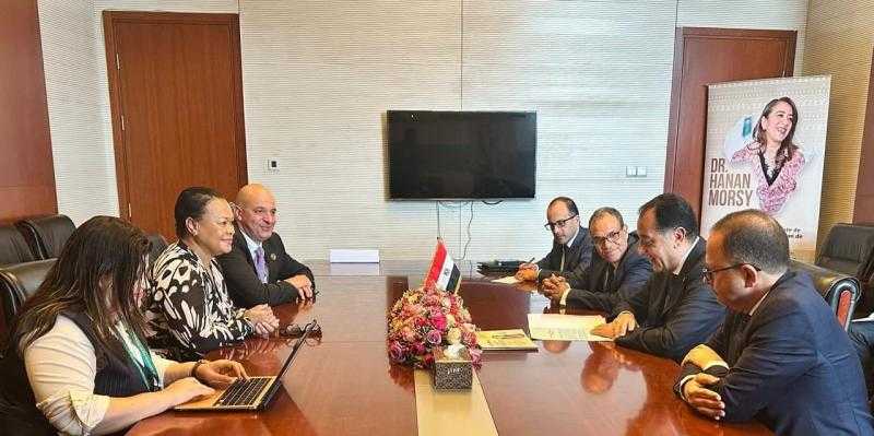 رئيس الوزراء يلتقي المديرة التنفيذية للآلية الإفريقية لمراجعة النظراء