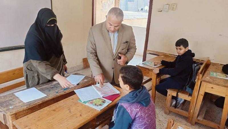 تعليم الفيوم: استبعاد مديرة مدرسة وإحالة 11 معلما للتحقيق للتقصير في العمل