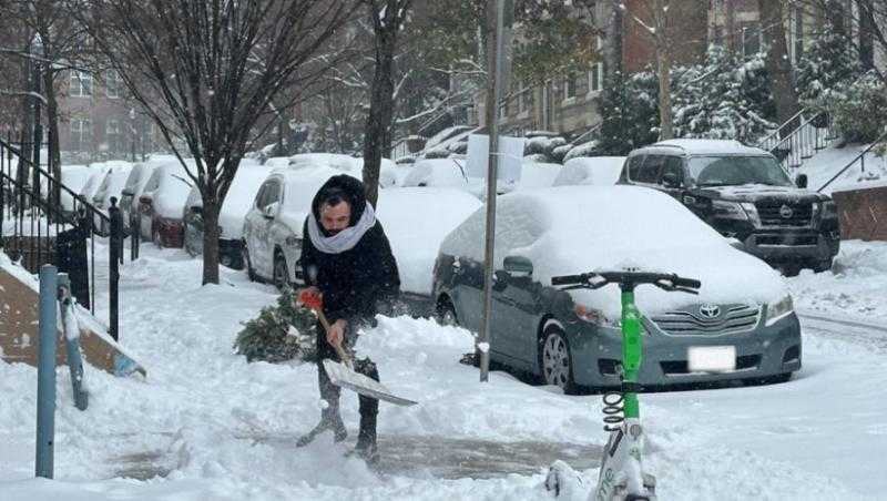 مقتل 9 أشخاص على الأقل في أحدث موجة من الطقس الشتوي بالولايات المتحدة