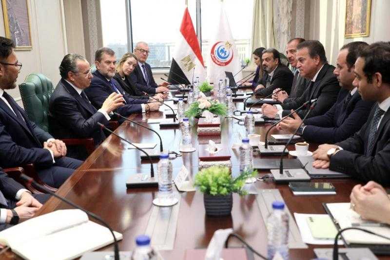 وزير الصحة يبحث مع رئيس ”سان دوناتو” فرص الاستثمار في القطاع الطبي