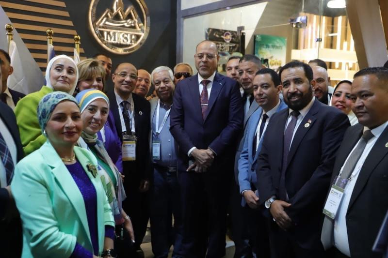 وزير العمل: خطة لتدريب العاملين على المهن التي تخص قطاع البترول.. دراسة تأسيس مدرسة للمهن البترولية