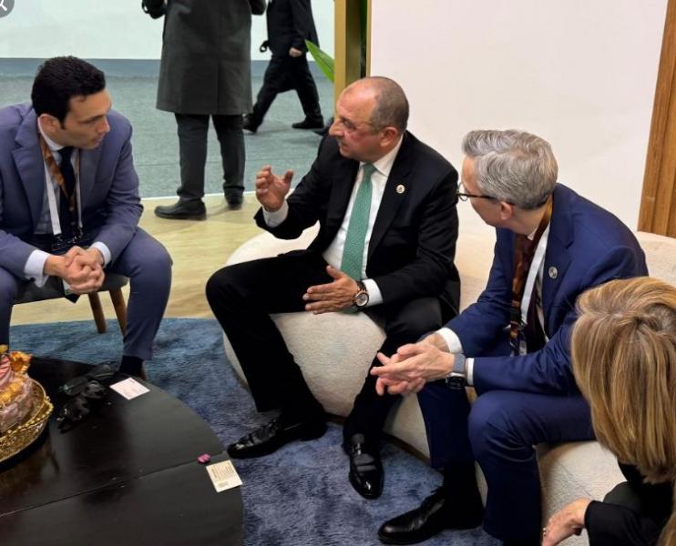 وزير قطاع الأعمال يلتقي الرئيس التنفيذي لشركة ”سكاتك” النرويجية على هامش ”إيجبس 2025”