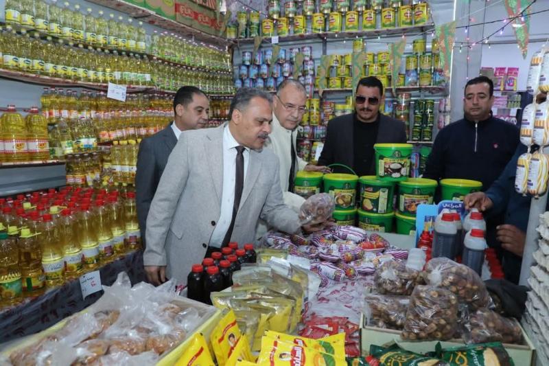 محافظ الشرقية ووكيل وزارة التموين يفتتحان 3 معارض “أهلاً رمضان”