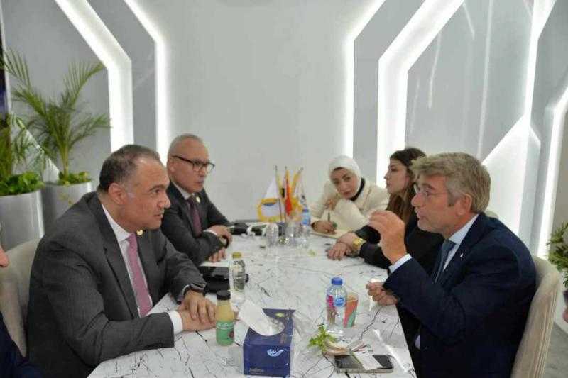 اتفاقية إستراتيجية لتعزيز التعاون في مجال الطاقة بين مصر ولبنان