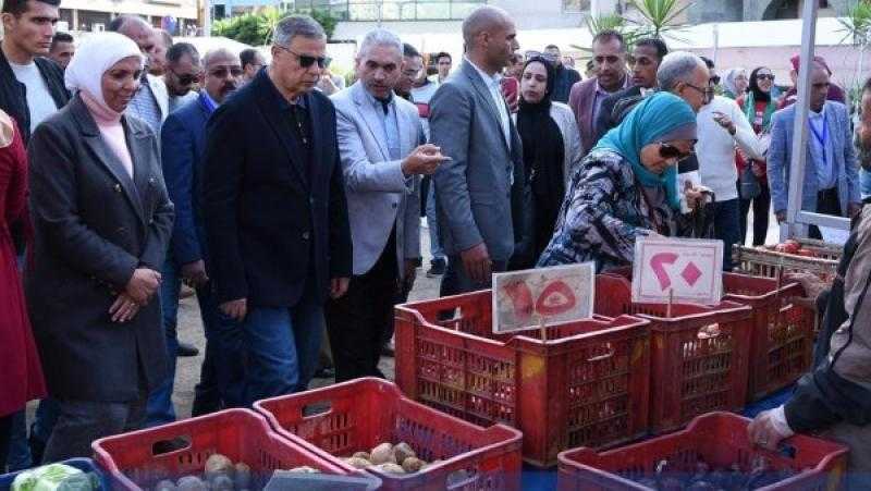 محافظ الإسكندرية يوجه بتكثيف الحملات الرقابية على الأسواق والمنشآت