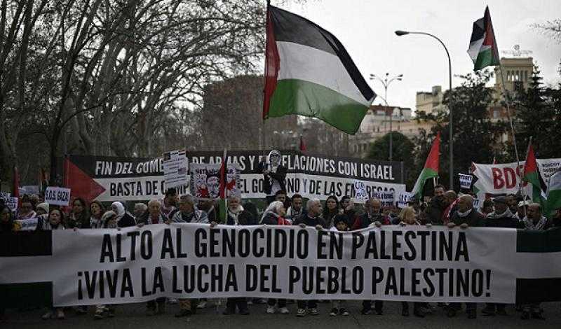 احتجاجات فى إسبانيا ضد تهجير سكان غزة تحت شعار ”فلسطين ليست للبيع”