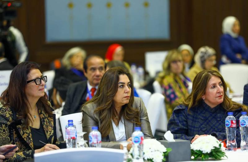 د.منال عوض: الدولة المصرية تؤمن بالدور الرائد للمرأة فى النهوض بالمجتمع