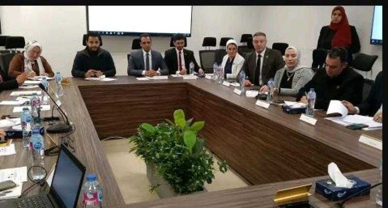 وفد تنسيقية شباب الأحزاب يلتقي نائب وزير الصحة والسكان