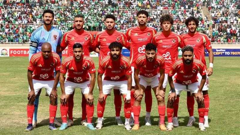 شوبير يكشف حقيقة توقيع عقوبات على لاعبي الأهلي بسبب مباراة الزمالك