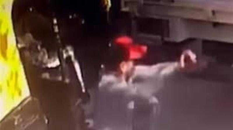 فيديو متداول يقود الأمن لضبط مرتكبي واقعة سرقة إطار سيارة ”ربع نقل” بالغربية