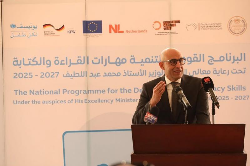 وزير التربية والتعليم وممثل يونسيف في مصر يطلقان من أسوان ”البرنامج القومى لتنمية مهارات القراءة والكتابة”