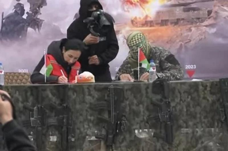 حماس: تسليم جثامين محتجزين إسرائيليين والإفراج عن معتقلين فلسطينيين غدا