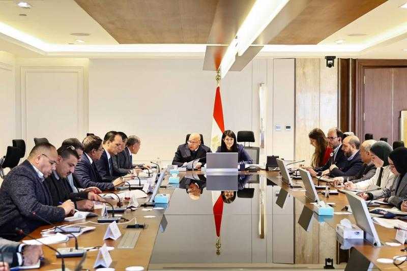 وزيرا النقل والتخطيط والتعاون الدولي يبحثان الخطة الاستثمارية لقطاع النقل لعام 2025-2026