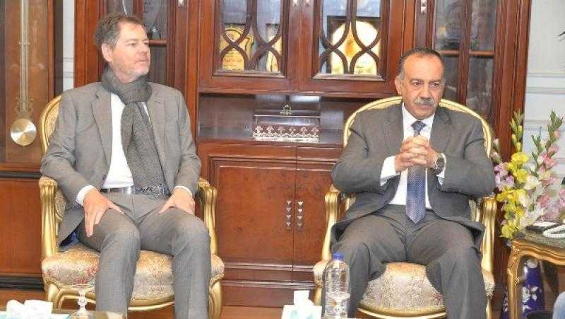 محافظ أسيوط يستقبل سفير إسبانيا ووفد برنامج الأغذية العالمي لتعزيز التعاون |صور