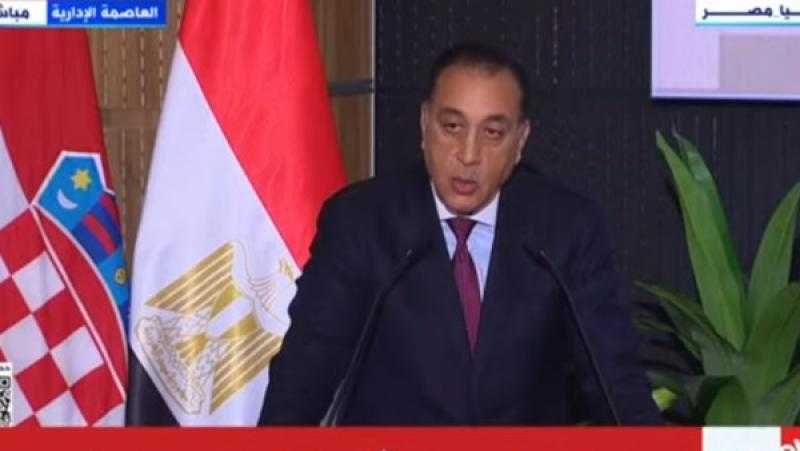 وزيرة التنمية المحلية تهنئ رئيس الوزراء بحلول شهر رمضان المبارك