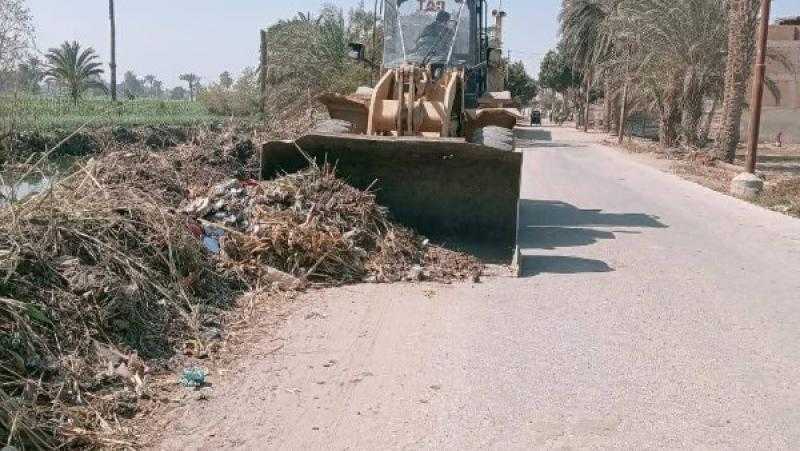 المنيا.. استمرار حملات النظافة وصيانة الإنارة في المدن والقرى