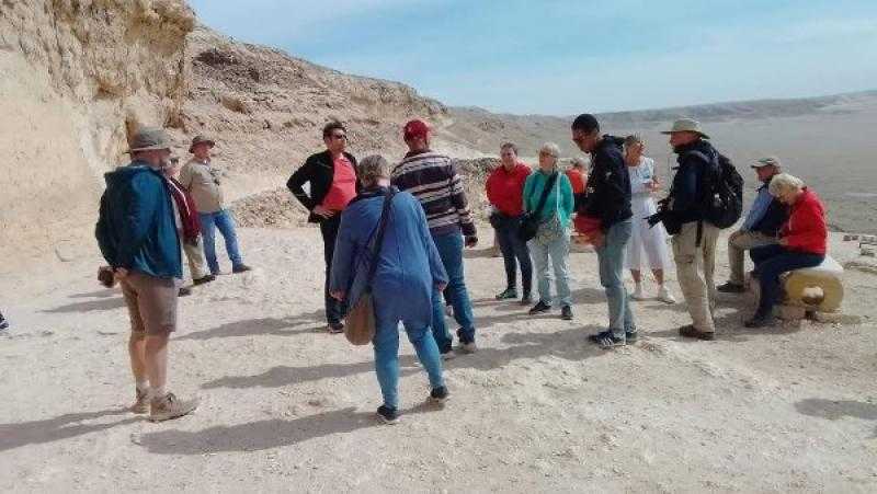 أفواج سياحية من 12 دولة تزور المناطق الأثرية بالمنيا