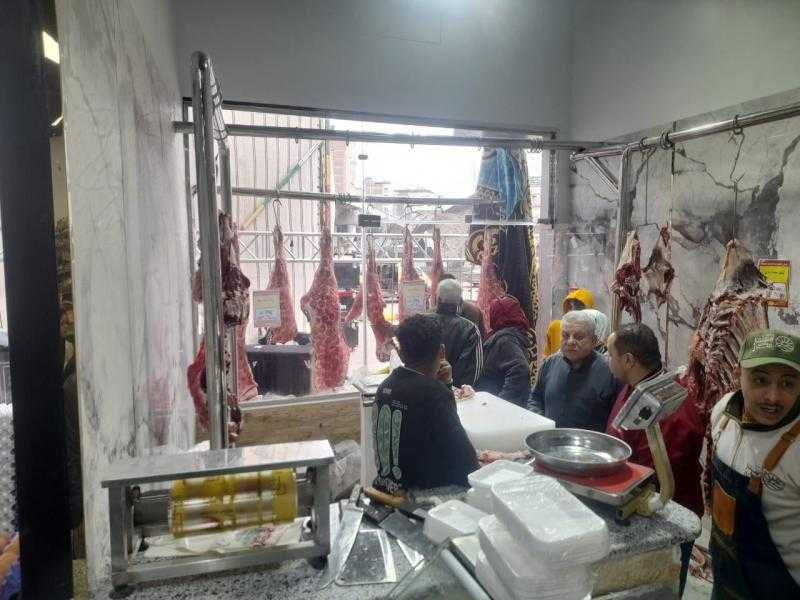 محافظ الغربية: إقبال كثيف على منفذ مستقبل مصر بالمحلة في أول أيام رمضان