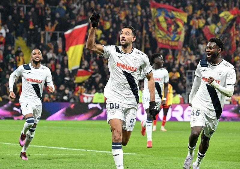 المصري كوكا يقود لوهافر لفوز مثير على لانس في الدوري الفرنسي