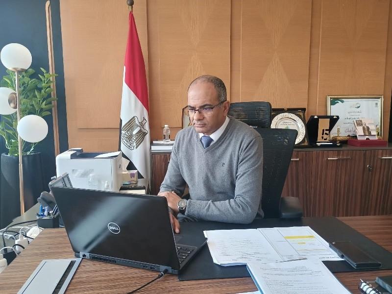 نائب وزير الإسكان يشارك في الاجتماع الرابع للجنة برنامج إدارة مياه الشرب بمحافظة أسوان