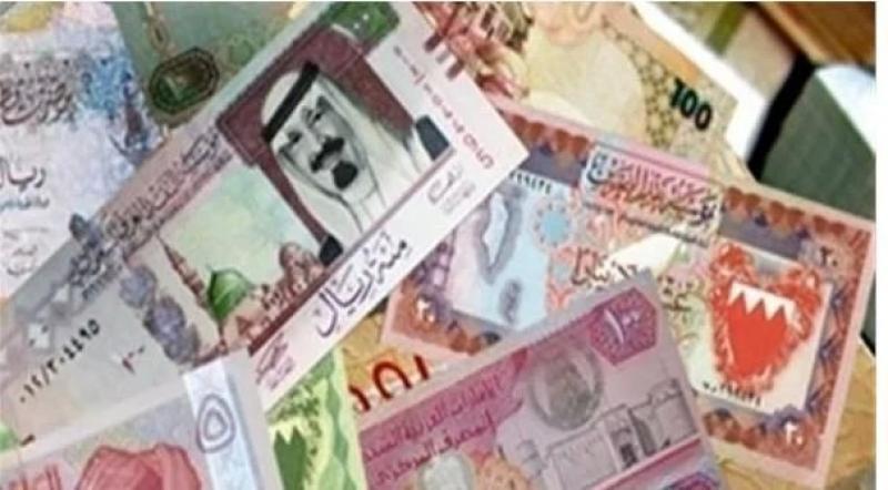 سعر العملات العربية اليوم الإثنين 3 مارس 2025 في البنوك