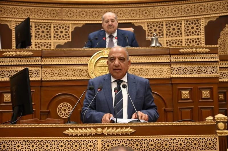 وزير الكهرباء والطاقة المتجددة: ملتزمون باتاحة الطاقة الكهربائية بجودة واستقرار واستمرارية