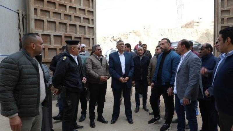 محافظ الجيزة يتفقد نسب التنفيذ بمجمع الخدمات الشرطية وقسم الشرطة بحدائق الأهرام