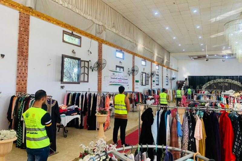 توزيع ملابس جديدة مجانا لدعم 450 أسرة بمركز بيلا في كفر الشيخ