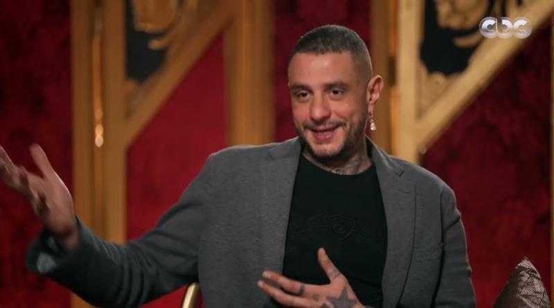 أحمد الفيشاوي: أبويا طوال عمره بيهيص وأمي استحملته 18 سنة لحد ما طلبت الطلاق