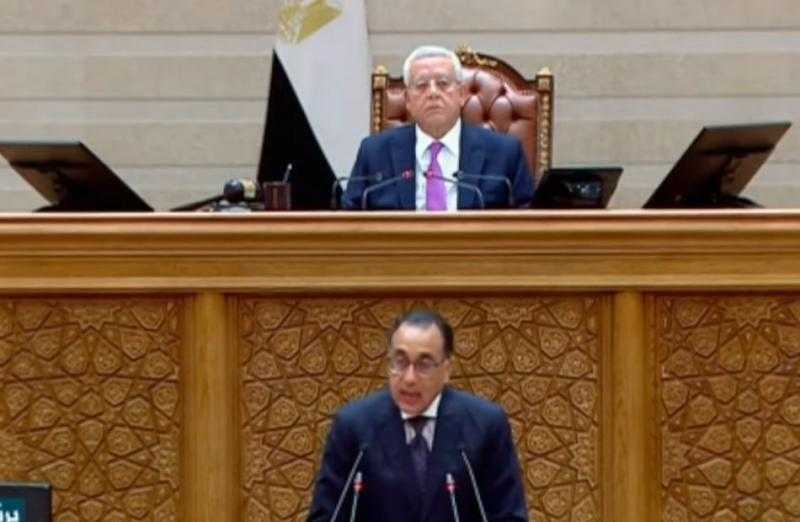 رئيس النواب يشكر مدبولي على التزامه بتنفيذ تعهداته أمام المجلس أثناء منح الثقة لحكومته