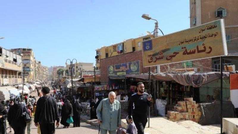 تكثيف الحملات وتشديد الرقابة التموينية واستمرار جهود النظافة بأسوان