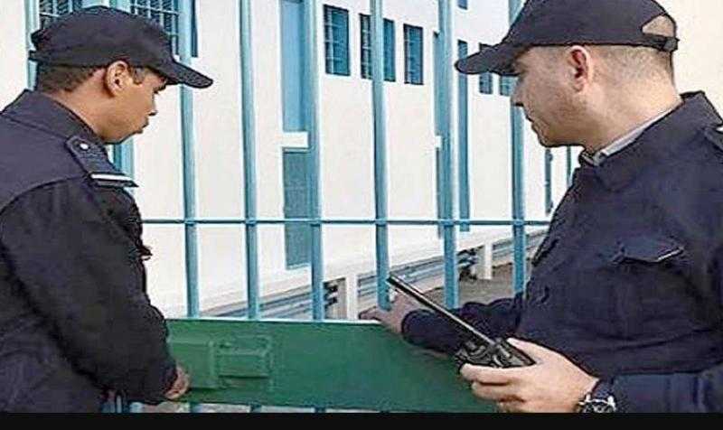 نيويورك تفصل أكثر من ألفي فرد من حراس السجون بسبب إضراب غير مصرح به