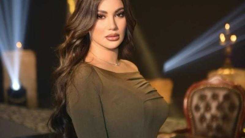 هدى الإتربي: محمد سامي مخرج محترف.. وبيعرف يجيب الممثل المَطفِي وينوره