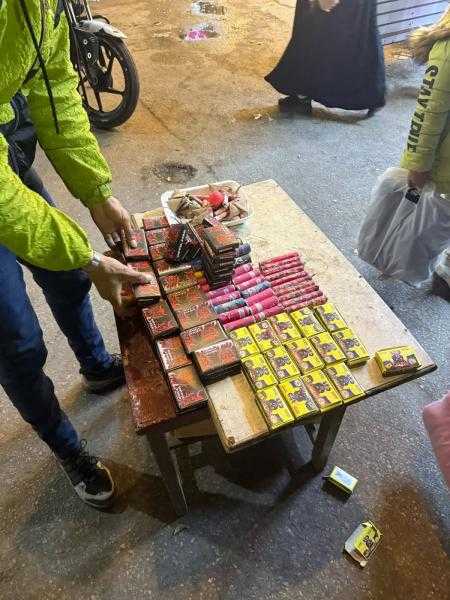 مصادرة 1500 وحدة ألعاب نارية خلال حملات موسعة في حي إمبابة