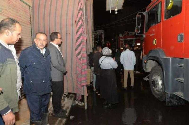 تفاصيل حريق عدة محلات ملابس بأحد أسواق أسيوط