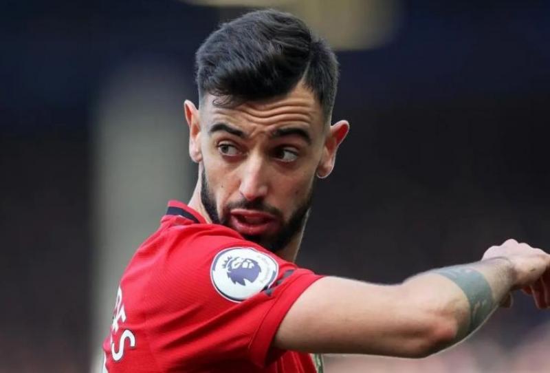 برونو فرنانديز لاعب مانشستر يونايتد: انتقادات كين ستكون حافزا لي