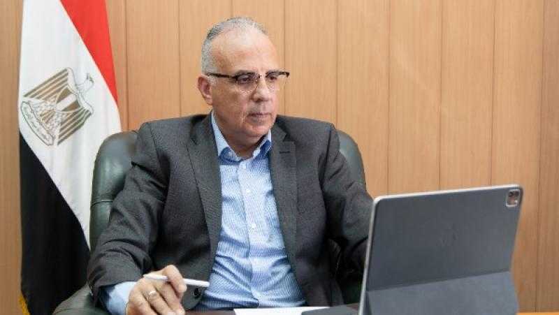وزير الري يشدد على إلتزام كل إدارة بالمحافظات بالحصص المائية المقررة لها