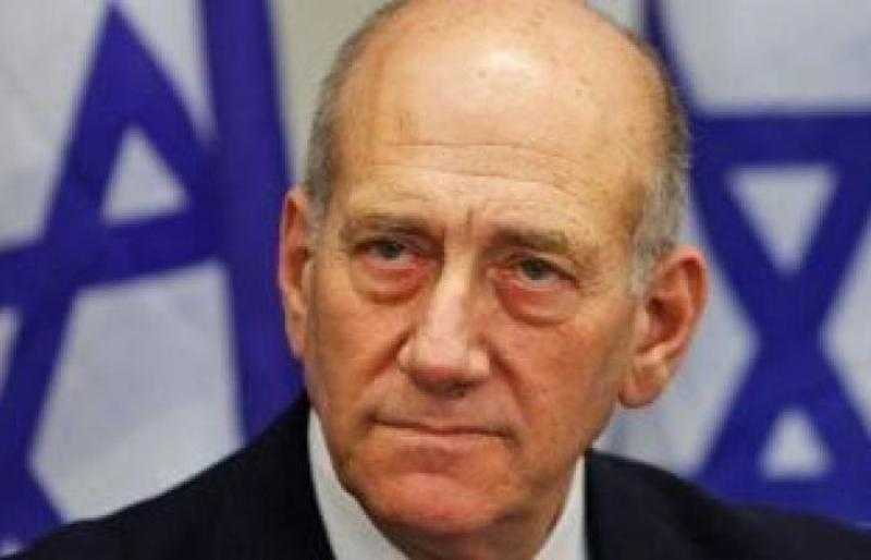أولمرت يدعو نتنياهو لفتح حوار مع الإدارة السورية الجديدة