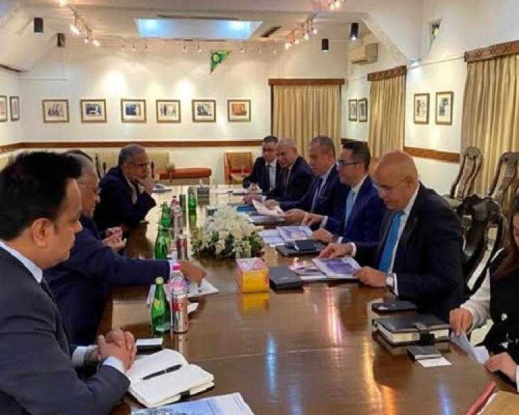 وزير الاستثمار يلتقي قيادات ”TCI Sanmar” الهندية.. والشركة تعتزم رفع استثماراتها فى مصر إلى ملياري دولار